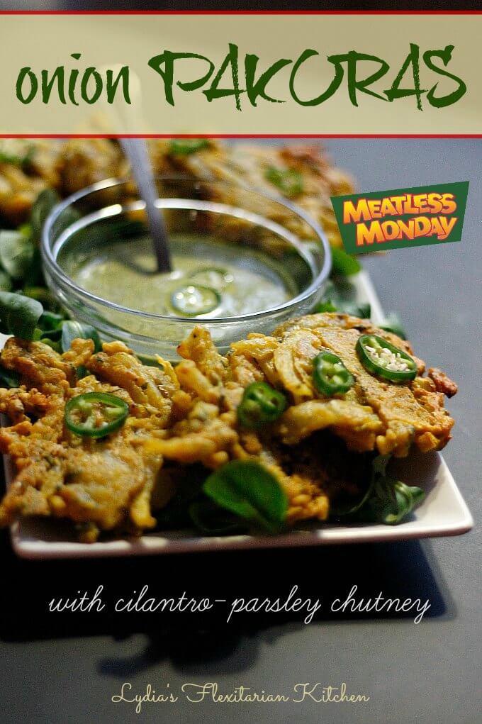 Onion Pakoras ~ #GlutenFree & #Easy Fritters Perfect for #MeatlessMondays from Lydia's Flexitarian Kitchen