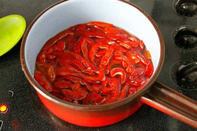 Red Pepper Jam ~ Confitura de Pimientos ~ Lydia's Flexitarian Kitchen