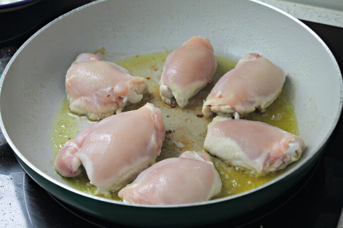 Chicken with Mushrooms, Onions and Bacon ~ Pantry Dinner ~ Lydia's Flexitarian Kitchen