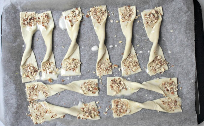 Puff Pastry Bow Ties ~ So Good With A Cup of Coffee! ~ Lydia's Flexitarian Kitchen